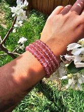 Load image into Gallery viewer, Strawberry Quartz bracelet