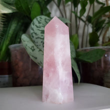 Load image into Gallery viewer, Rose Quartz Tower