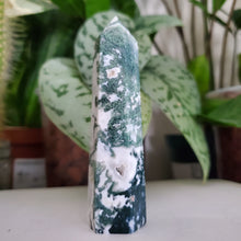 Load image into Gallery viewer, Moss Agate Tower (D)