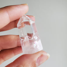 Load image into Gallery viewer, Clear Quartz Tower (A)