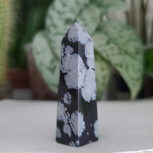 Load image into Gallery viewer, Snowflake Obsidian Tower (Short)
