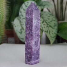Load image into Gallery viewer, Lepidolite Tower (L12D)