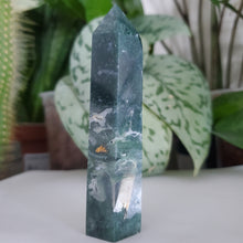 Load image into Gallery viewer, Moss Agate Tower (M16F)