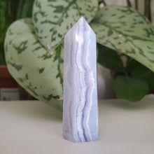 Load image into Gallery viewer, Blue Lace Agate Tower (B35C)