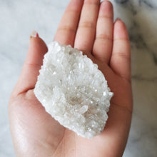 Load image into Gallery viewer, Clear quartz cluster (A)