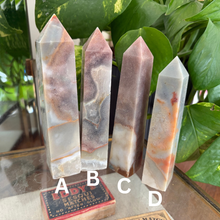 Load image into Gallery viewer, Indian Agate Tower
