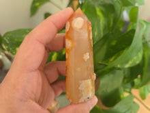 Load image into Gallery viewer, Carnelian flower Agate Tower
