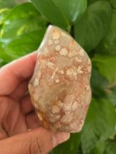Load image into Gallery viewer, Carnelian flower Agate Flame (A)
