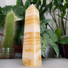 Load image into Gallery viewer, Yellow Calcite Tower (B)
