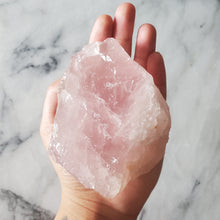 Load image into Gallery viewer, Rose Quartz Raw (A)

