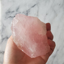 Load image into Gallery viewer, Rose Quartz Raw (A)
