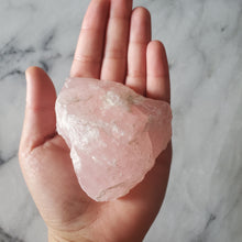 Load image into Gallery viewer, Rose Quartz Raw (B)
