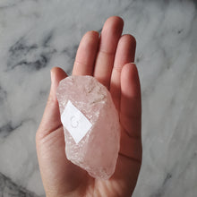 Load image into Gallery viewer, Rose Quartz Raw (C)
