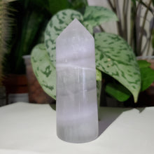 Load image into Gallery viewer, Lavender Fluorite Tower (D)
