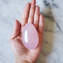 Load image into Gallery viewer, Rose Quartz Palm Stone
