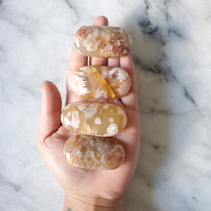 Flower Agate Palm Stone